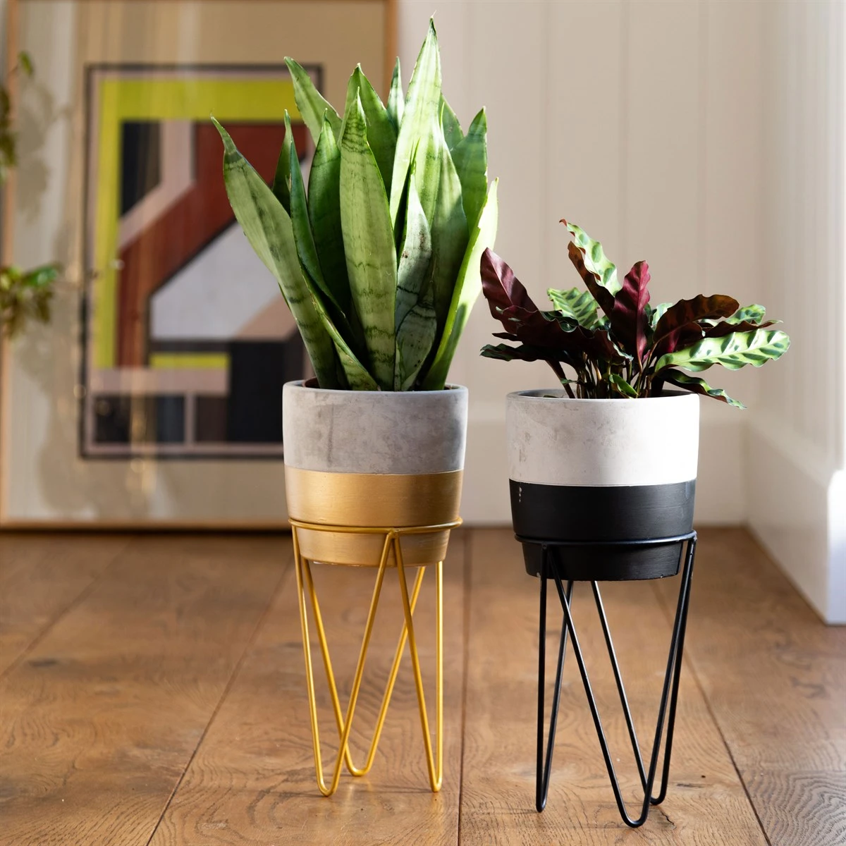 Tuva Gold Dip Planter With Wire Stand - Image 3